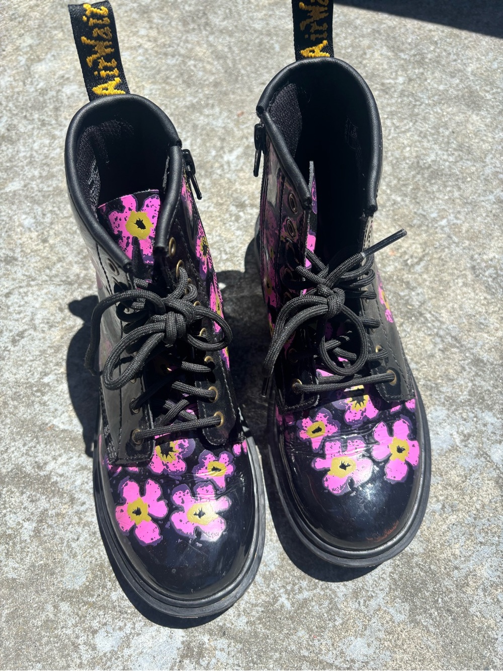 Dr. Martens, youth size 3, patent black with flowers